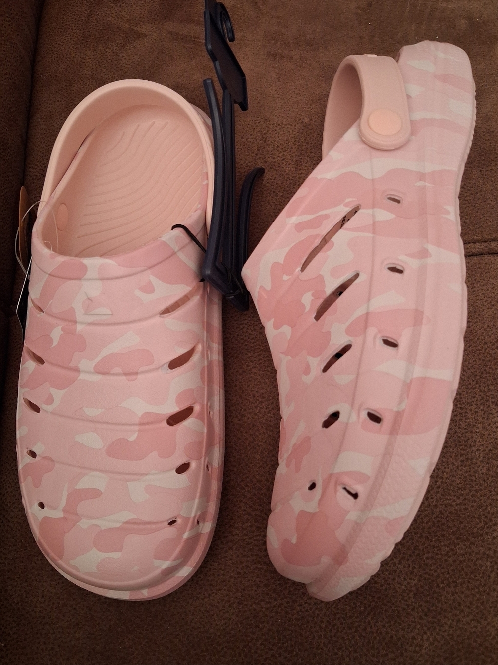 Rugged Shark Women's Pink Camouflage Slip-On Clog Water Shoes Size 11